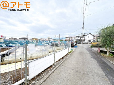 【前面道路含む現地写真】 | 裾野市平松01期　新築一戸建て　1号棟