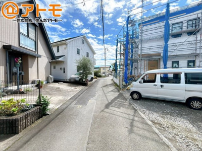 【前面道路含む現地写真】 | 裾野市平松01期　新築一戸建て　1号棟