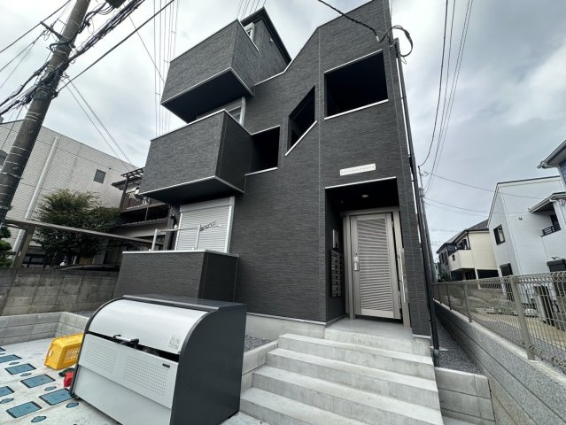 【外観】 | カインドネスみずほ台中央 | 外はこのようになっています