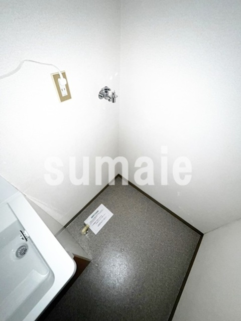 ハピネス指扇壱番館の設備|室内洗濯機置き場です。