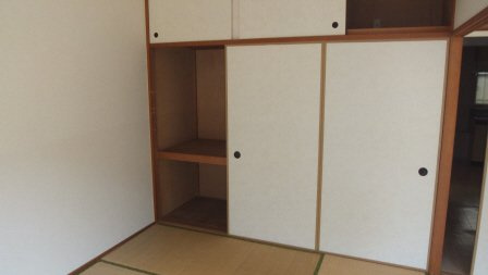 市川グリーンタウン原木の収納|別タイプの写真です