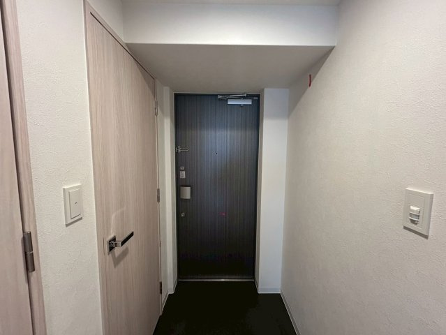 ソルテラス神戸栄町通の玄関