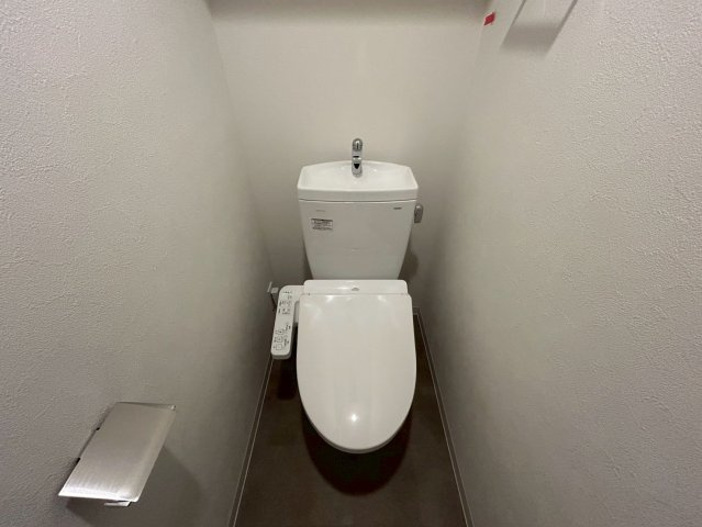 ソルテラス神戸栄町通のトイレ