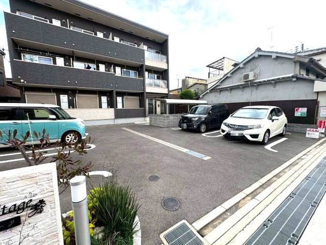 グランステージの駐車場