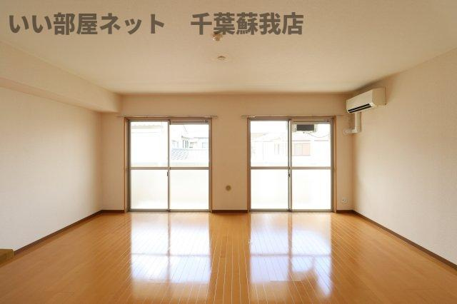 ペレーネ増嶋の居間・リビング|居間です