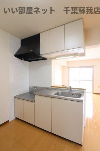 ペレーネ増嶋のキッチン|コンパクトなキッチンで掃除もラクラク