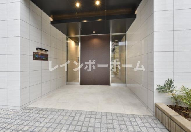 グランカーサ市川国府台のエントランス