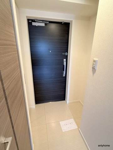 S-RESIDENCE難波Briller　仲介手数料無料の玄関