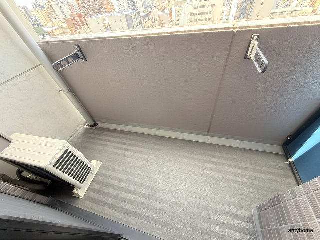 S-RESIDENCE難波Briller　仲介手数料無料のバルコニー