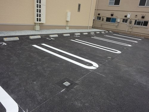 エスペランサ中仁野Ⅵの駐車場