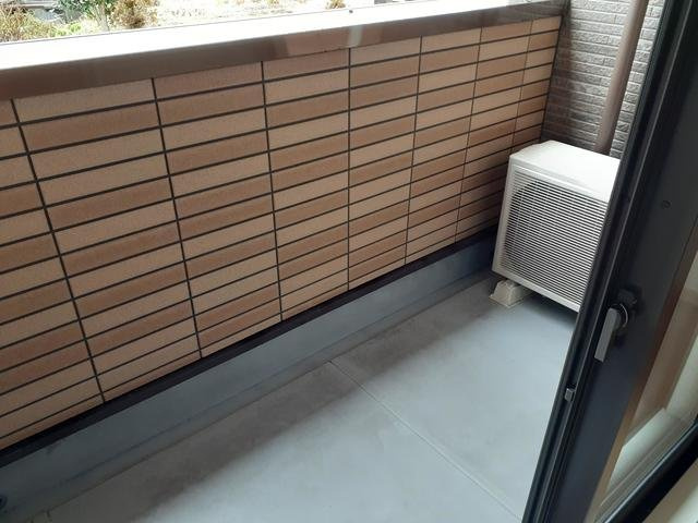 フェリア糸井Ｅのバルコニー