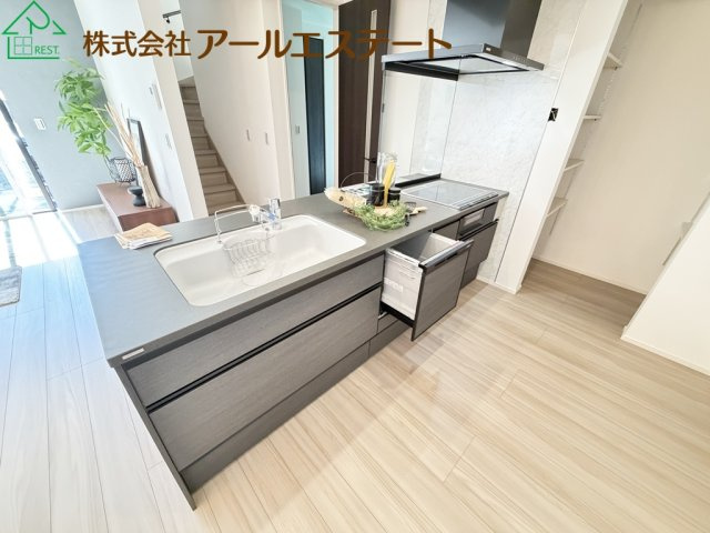 加古川市平岡町新在家　　JR「東加古川駅」徒歩17分の独立洗面台