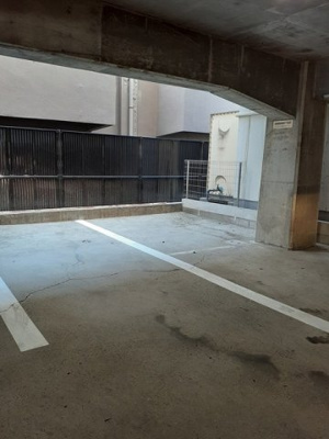 【駐車場】 | Ｕ－Ｂｕｉｌ十二番丁　Ⅱ | 駐車場に車を止められます