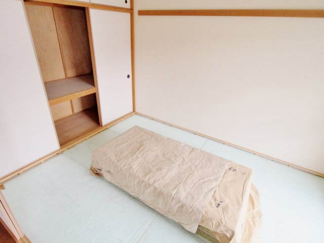 ソレイユ海田の和室