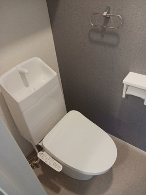 【トイレ】 | マルコ　高松 | 清潔感のあるトイレです