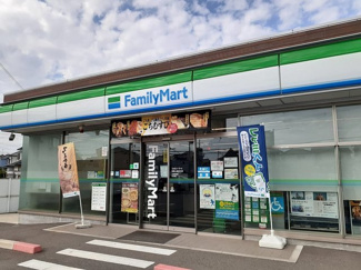 【周辺】 | プランドール | ファミリーマート楠見中店様まで300m