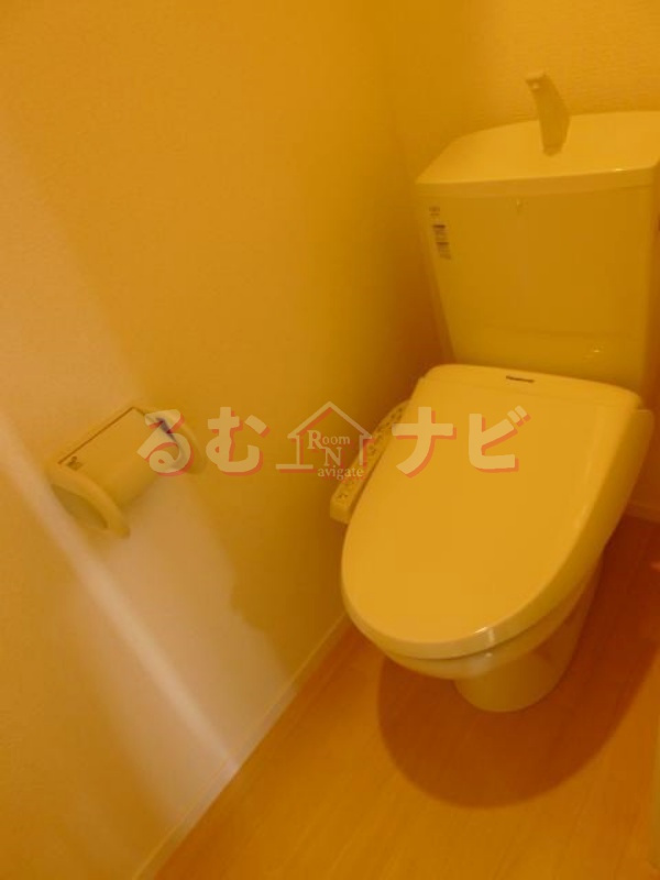 春日市白水池１丁目のアパートのトイレ