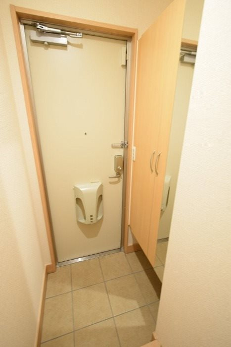 D-room高羽の玄関