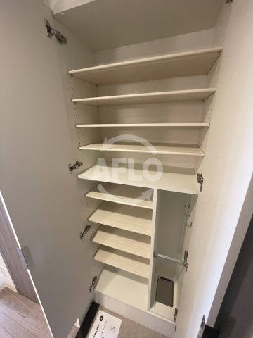 プレサンス新大阪ジェイズの収納|プレサンス新大阪ジェイズ　シューズボックス