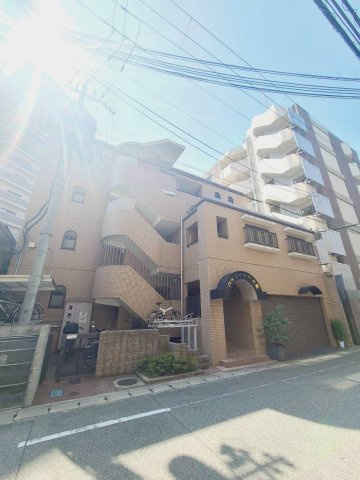 ハイコート甲子園の外観