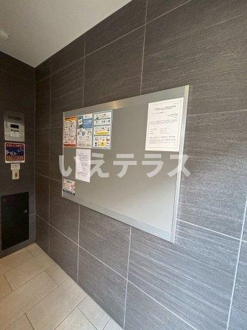 エステムコート神戸大倉山公園のエントランス