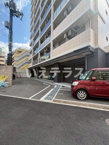エステムコート神戸大倉山公園の駐車場