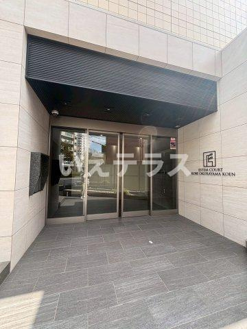 エステムコート神戸大倉山公園のエントランス
