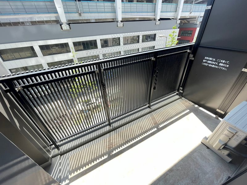 RJR堺筋本町タワーのバルコニー