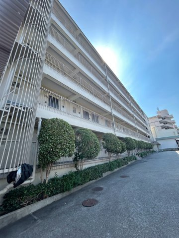 シャンボール芦屋の外観