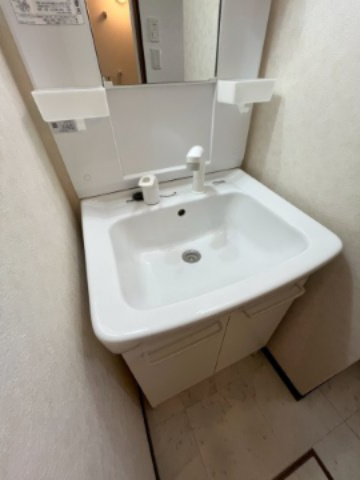 クリアエスト尼崎の洗面所