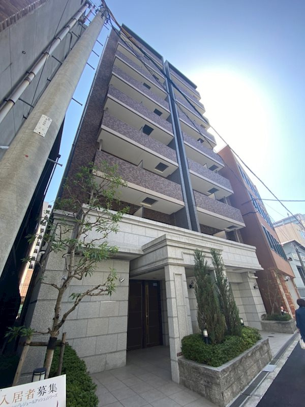 レジュールアッシュ心斎橋ヴィータの外観