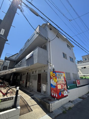 パルテール立花の外観