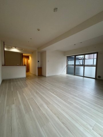 フォレステージュ谷町の居間・リビング