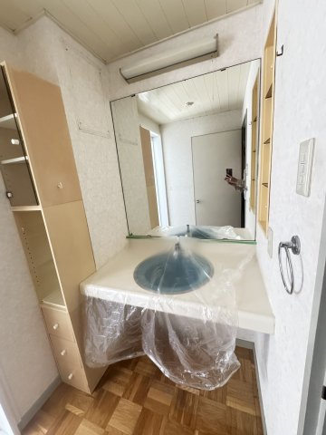 竜が台テラスハウスの洗面所