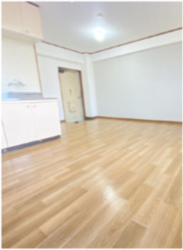 サンロイヤル御園の居間・リビング