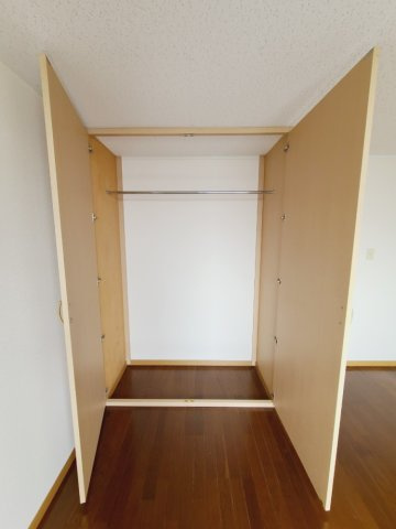 レオパレスクレスト の収納
