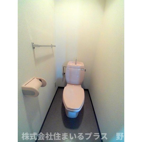 ニューセンチュリー西村のトイレ