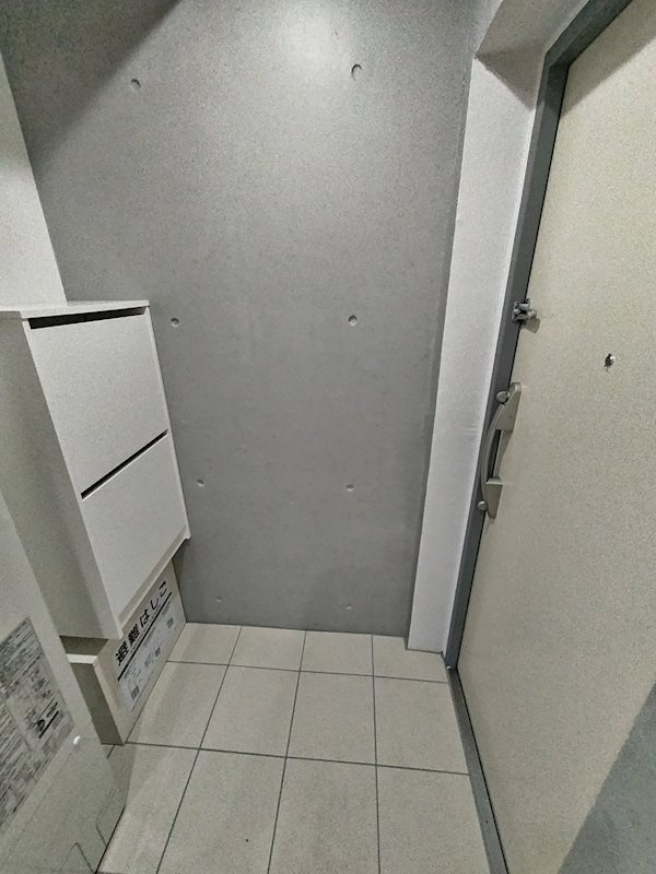 チャルテ入谷の玄関