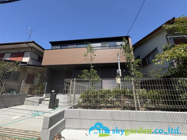 鎌倉市笛田５丁目２期　新築戸建　全1棟の外観|前面道路含む現地写真です