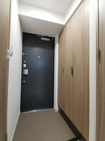 ディアレイシャス矢場町の玄関