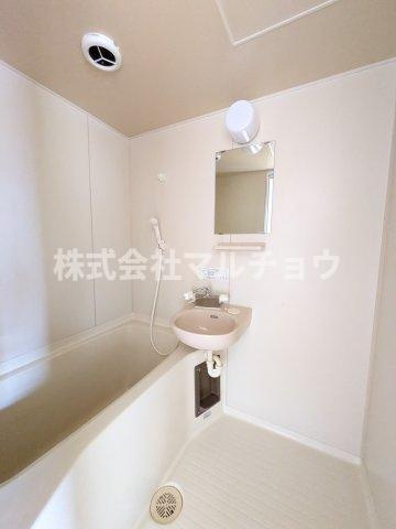マウンティングッズの浴室|コンパクトで使いやすいお風呂です
