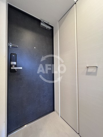 エスリード大阪クレストコートの玄関|エスリード大阪クレストコート　玄関
