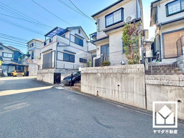 京田辺市薪西山の外観