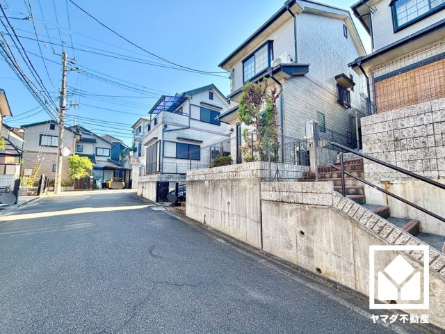 京田辺市薪西山の外観
