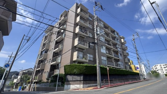 松栄レックスマンションの外観