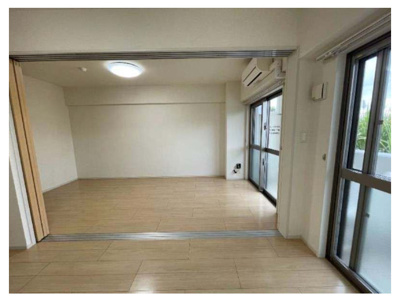 【居間・リビング】 | オーシャン・ヴィラ | 同建物別部屋写真参考