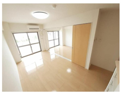 【居間・リビング】 | オーシャン・ヴィラ | 同建物別部屋写真参考