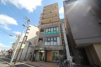 【外観】 | サンマリー鶴瀬 | 外観は落ち着いています