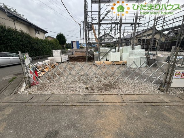 寄居町赤浜第3　新築一戸建て　リーブルガーデン　01の駐車場