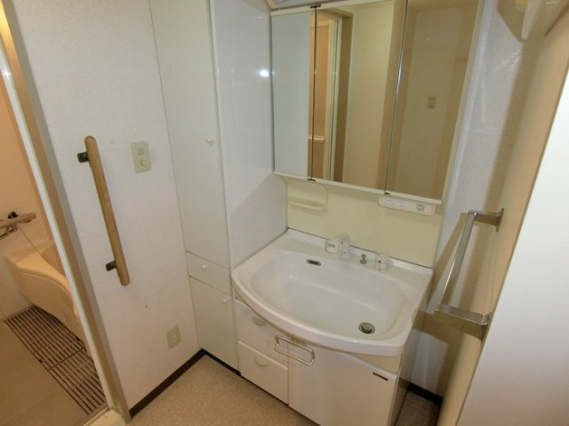 サンシャイン湘南の洗面所|洗面